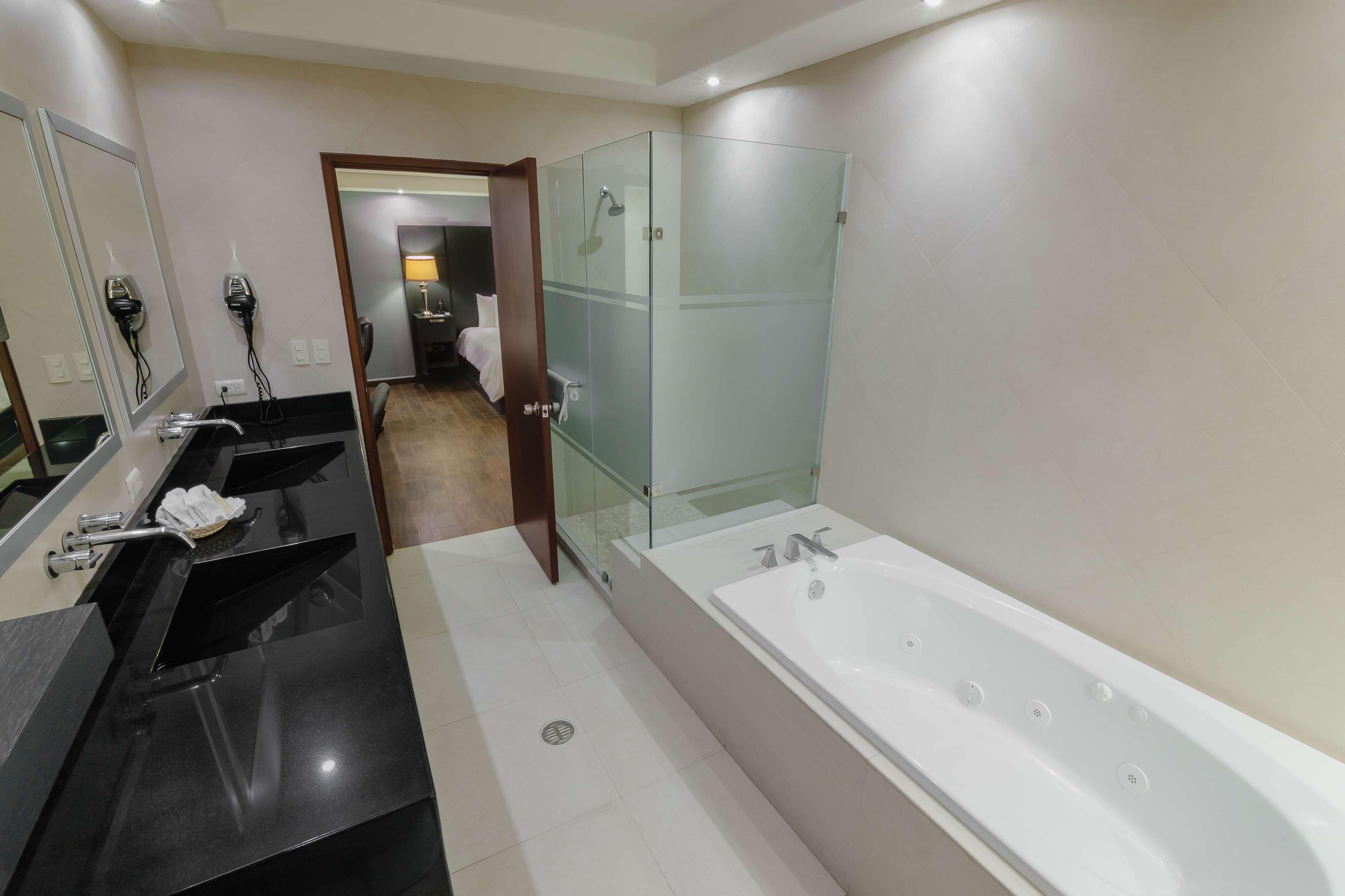 เบสต์ เวสเทิร์น พลัส ซาน คอร์เค Hotel ซิวดัด โอเบรกอน ภายนอก รูปภาพ